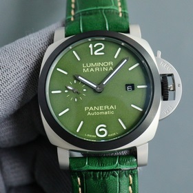 Panerai AM01036 [V8 версия, эксклюзивно в продаже] — это усоверше