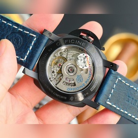 Новейшая версия V7. Panerai SUBMERSIBLE BMG-TECH — 47-миллиметров