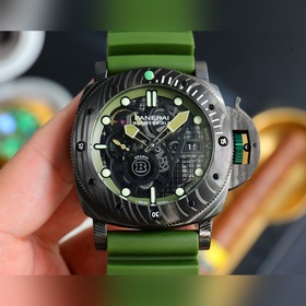 Новая модель SUBMERSIBLE BMG-TECH от Panerai — 47-миллиметровая ч