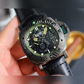 Новая модель SUBMERSIBLE BMG-TECH от Panerai — 47-миллиметровая ч