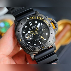 Новая модель SUBMERSIBLE BMG-TECH от Panerai — 47-миллиметровая ч