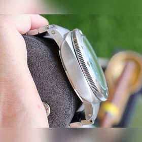 Новейшая версия V7. Panerai SUBMERSIBLE BMG-TECH — 47-миллиметров