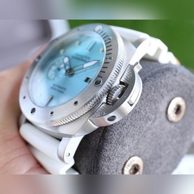 Новейшая версия V7. Panerai SUBMERSIBLE BMG-TECH — 47-миллиметров