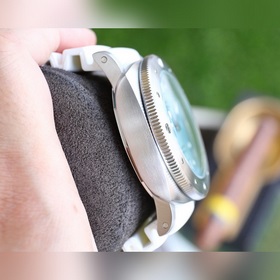 Новейшая версия V7. Panerai SUBMERSIBLE BMG-TECH — 47-миллиметров