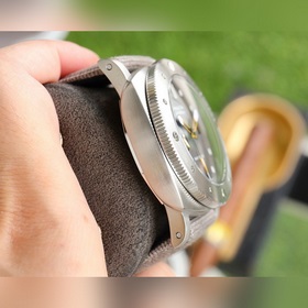 Бренд： Panerai Серия： SUBMERSIBLE Тип механизма： автоматический м