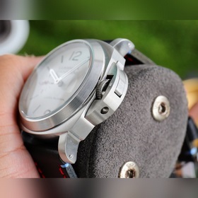 V7 Panerai 2024 Новейшая модель Panerai Бренд： Panerai Серия： LUM