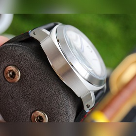 V7 Panerai 2024 Новейшая модель Panerai Бренд： Panerai Серия： LUM