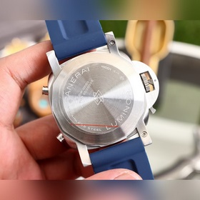 Новая модель V7 Новейшая модель Бренд： Panerai Тип механизма： авт