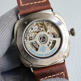 Новая модель Panerai SUBMERSIBLE BMG-TECH — 47-миллиметровые часы