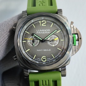 Новая модель Panerai SUBMERSIBLE BMG-TECH — 47-миллиметровые часы