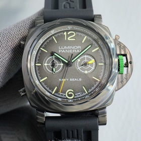 Новая модель Panerai SUBMERSIBLE BMG-TECH — 47-миллиметровые часы