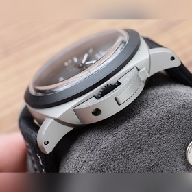 V7 Panerai представляет новую модель [Фейерверк] [Фейерверк] [Фей