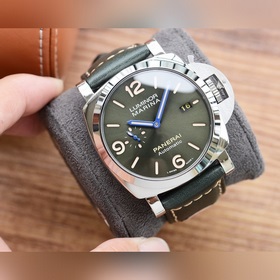 V7 Panerai представляет новую модель [Фейерверк] [Фейерверк] [Фей