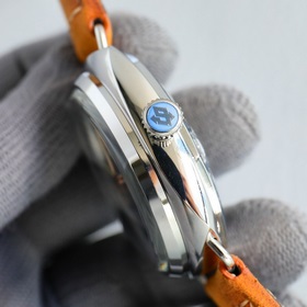 Новая модель V7 Бренд  Panerai Серия  Radiomir Тип механизма 