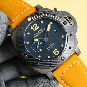 Panerai SUBMERSIBLE BMG-TECH — 44-миллиметровые часы из серии Sub