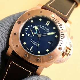 Panerai SUBMERSIBLE BMG-TECH — 44-миллиметровые часы из серии Sub
