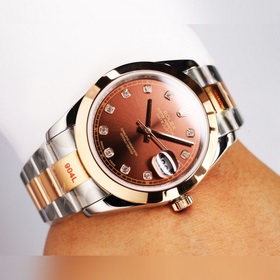 Возвращение выдающегося произведения — часы Rolex Oyster Perpetua