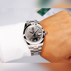 Возвращение выдающегося произведения — часы Rolex Oyster Perpetua