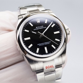 Новая модель Rolex Oyster Perpetual 31 серии 2024 года 1. Оснащен