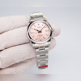 Новая модель Rolex Oyster Perpetual 31 серии 2024 года 1. Оснащен