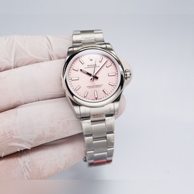 Новая модель Rolex Oyster Perpetual 31 серии 2024 года 1. Оснащен