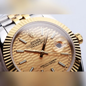 J5 возвращается с новым шедевром — часами Rolex Oyster Perpetual 