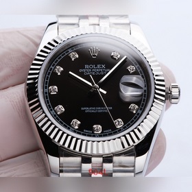 J5 возвращается с новым шедевром — часами Rolex Oyster Perpetual 
