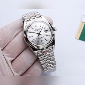 J5 возвращается с новым шедевром — часами Rolex Oyster Perpetual 
