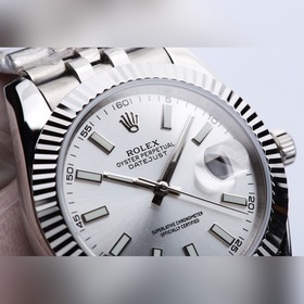 J5 возвращается с новым шедевром — часами Rolex Oyster Perpetual 