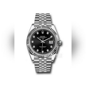 J5 возвращается с новым шедевром — часами Rolex Oyster Perpetual 