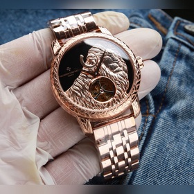 Vacheron Constanti - уникальная версия мастера-часовщика с мансар