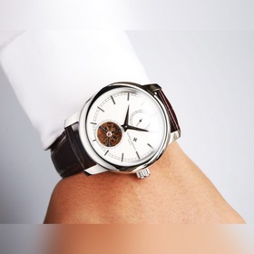 Новая серия часов с турбийоном Traditionnelle от Vacheron Constan