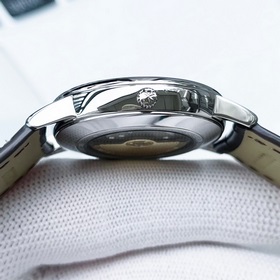 Часы Vacheron Constantin VC Heritage 85180 (три стрелки, прозрачн