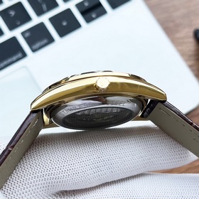 Новейшая модель от Vacheron Constantin, оснащенная оригинальным и
