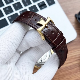 Новейшая модель от Vacheron Constantin, оснащенная оригинальным и