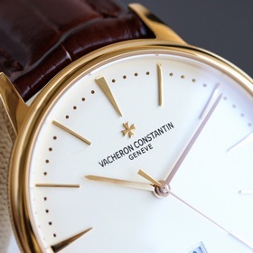 Новейшая версия часов для пар из серии Heritage от Vacheron Const