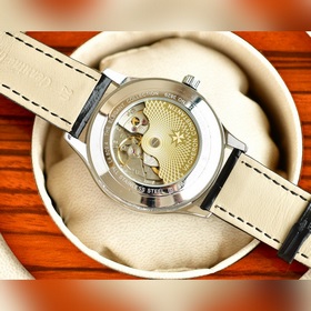 Vacheron Constantin — классические мужские часы с тремя стрелками
