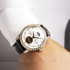 Новейшая модель от Vacheron Constantin. Уникальная версия от маст