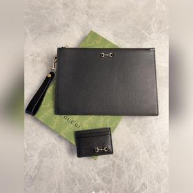 Кошелек GG Marmont изготовлен из классической прочной кожи с текс