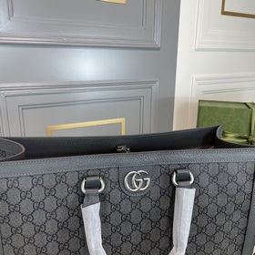 Оригинальное качество. Сумка Gucci среднего размера из серии Gucc