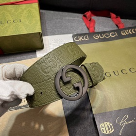 Новая модель в коллекции Gucci привлекает внимание благодаря соче