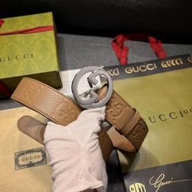 Новая модель в коллекции Gucci привлекает внимание благодаря соче