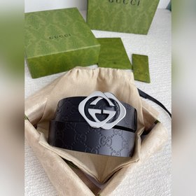 3 см, изготовлен в Италииз натуральной кожи, однослойный, с тисне