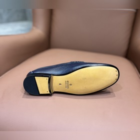 Торговая марка товара： GUCCI Размер： 38-45 (размеры 38 и 45 не по