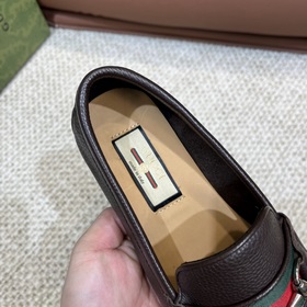 Торговая марка товара： GUCCI Размер： 38-45 (размеры 38 и 45 не по