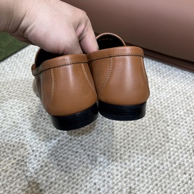 Торговая марка товара： GUCCI Размер： 38-45 (размеры 38 и 45 не по