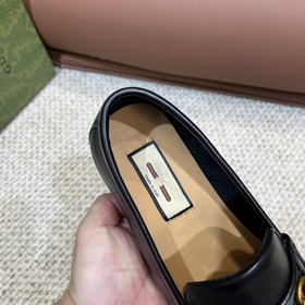 Торговая марка товара： GUCCI Размер： 38-45 (размеры 38 и 45 не по