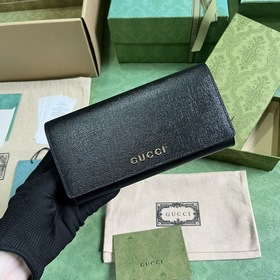 Длинный кошелек с логотипом Gucci, выполненным рукописным шрифтом