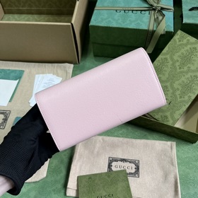 Длинный кошелек с логотипом Gucci, выполненным рукописным шрифтом