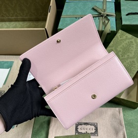 Длинный кошелек с логотипом Gucci, выполненным рукописным шрифтом